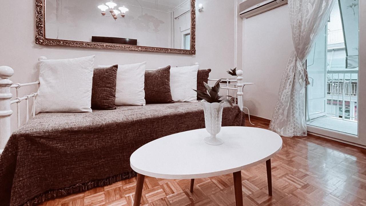 Vintage 2-Bedroom Apt In The Heart Of The City Αθήνα Εξωτερικό φωτογραφία